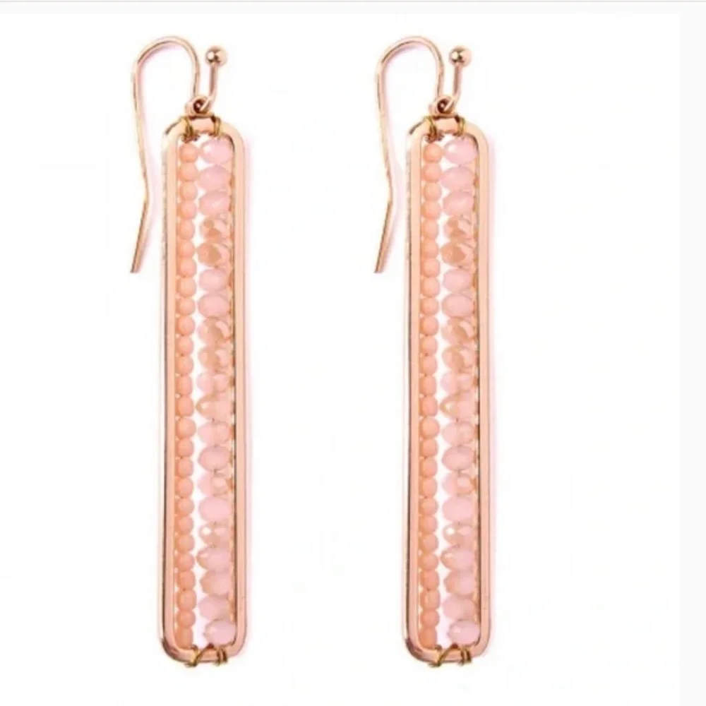 NWT. Gold Tone Bar Cut Out Blush Pink Beaded Pierced Earrings!